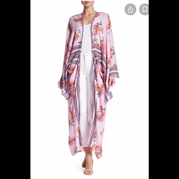 En Creme Tops - EN CREME, pink floral kimono. Size medium.